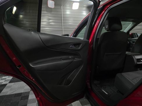 Used 2019 Chevrolet Equinox LT image 32