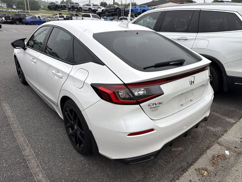 Used 2025 Honda Civic Sport image 8