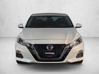 Used 2021 Nissan Altima 2.5 SR video 2