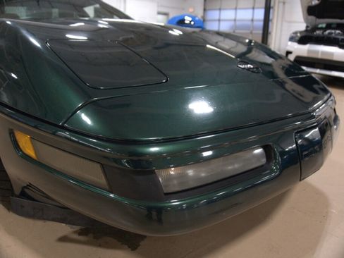 Used 1995 Chevrolet Corvette Coupe image 9