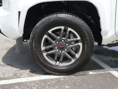 Used 2024 Toyota Tacoma TRD Sport RWD image 11