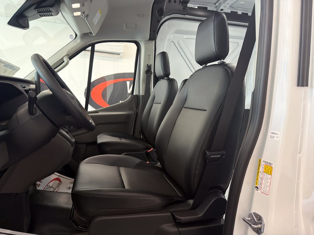 New 2027 Ford Transit 250 148 Medium Roof RWD image 14