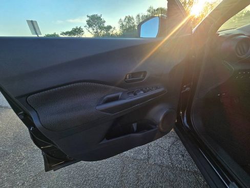 Used 2020 Nissan Kicks S FWD image 22