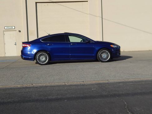 Used 2013 Ford Fusion Titanium FWD image 2