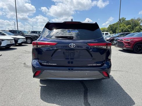 Used 2020 Toyota Highlander Limited AWD/4WD image 4