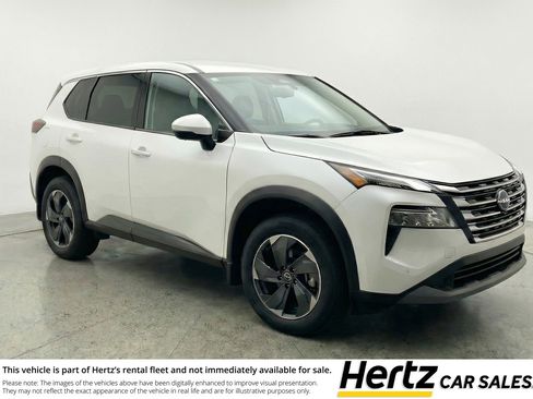 Used 2025 Nissan Rogue SV image 1