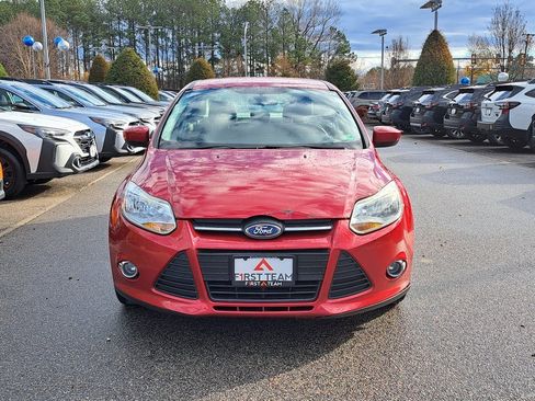 Used 2012 Ford Focus SE image 3