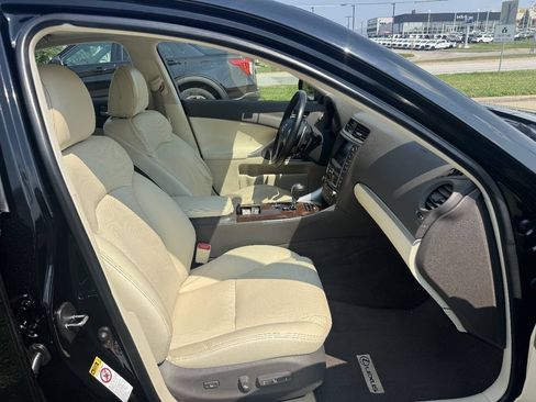 Used 2011 Lexus IS 350 AWD w/ Luxury Plus Value Edition image 10