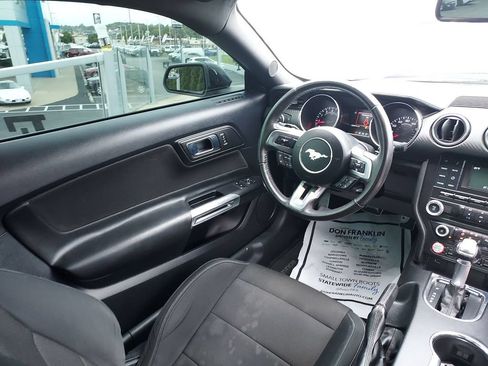Used 2015 Ford Mustang Coupe w/ Equipment Group 051A RWD image 15