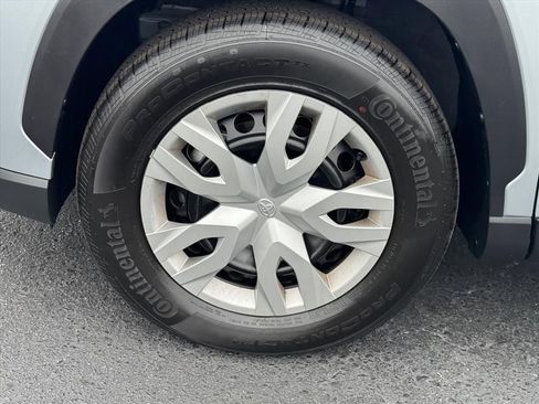 Used 2026 Toyota Corolla Cross L image 9