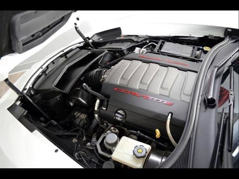 Used 2018 Chevrolet Corvette Stingray Coupe w/ Battery Protection Package image 21