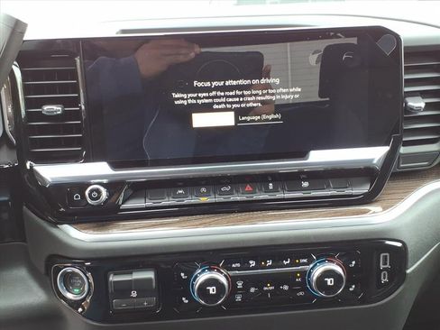 New 2026 GMC Sierra 1500 Elevation image 19