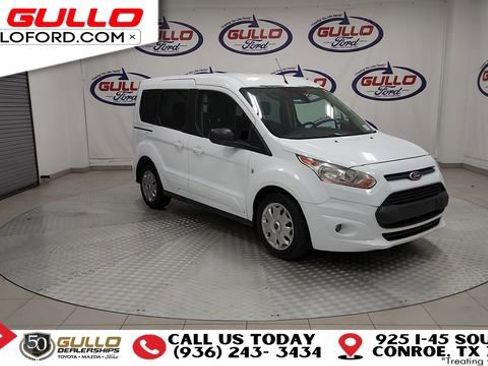 Used 2016 Ford Transit Connect XLT image 2