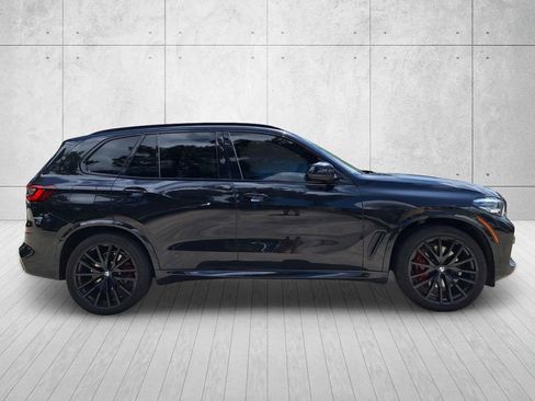 Used 2022 BMW X5 sDrive40i w/ M Sport Package RWD image 4