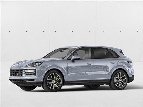Used 2025 Porsche Cayenne S image 1