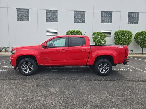 Used 2019 Chevrolet Colorado Z71 AWD/4WD image 16