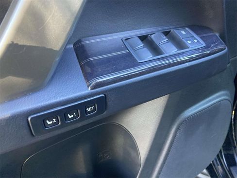 Used 2020 Lexus GX 460 Premium image 11