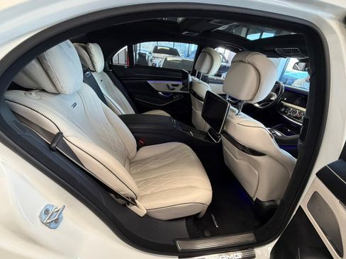 Used 2016 Mercedes-Benz S 63 AMG 4MATIC Sedan image 39