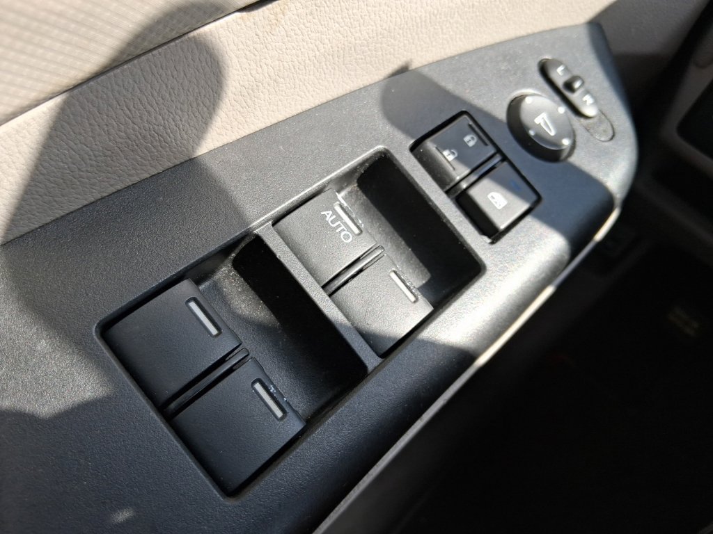 Used 2012 Honda CR-V LX image 26