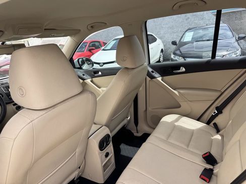 Used 2016 Volkswagen Tiguan S FWD image 28