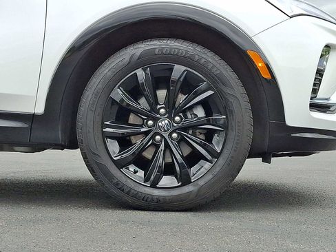 Certified 2024 Buick Envista Sport Touring w/ Convenience I Package FWD image 8