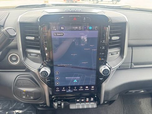 Used 2026 RAM 2500 Laramie AWD/4WD image 21