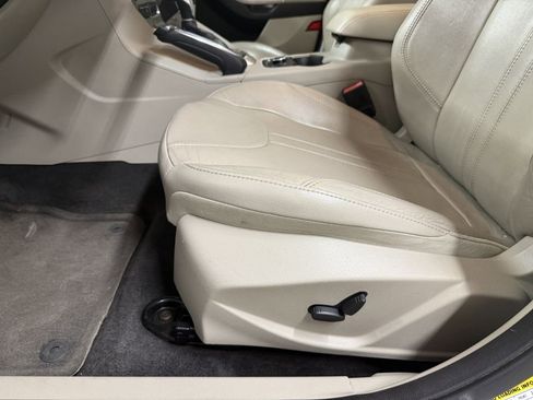 Used 2012 Ford Focus SEL image 11