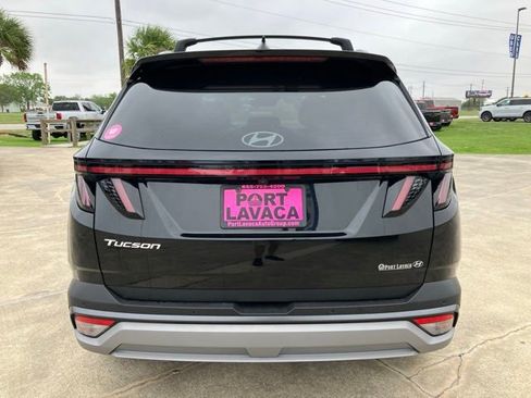 Used 2026 Hyundai Tucson Limited FWD image 6