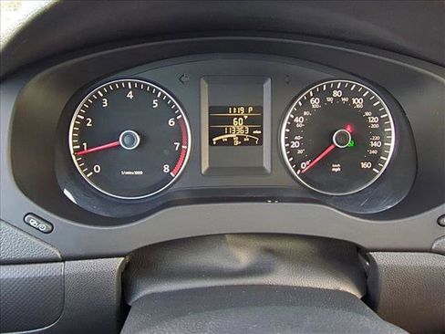 Used 2012 Volkswagen Jetta SE image 9