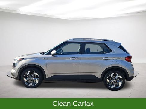 Used 2025 Hyundai Venue SEL FWD image 4