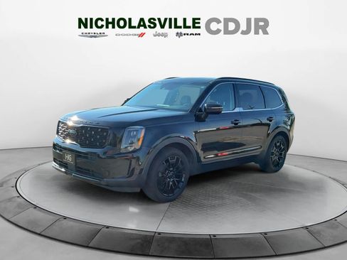 Used 2021 Kia Telluride EX w/ EX Premium Package AWD/4WD image 1