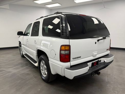 Used 2003 GMC Yukon Denali AWD/4WD image 4