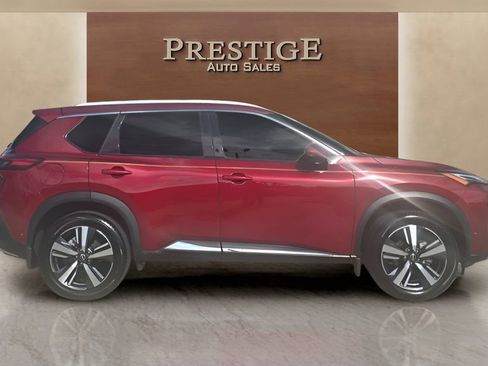 Used 2023 Nissan Rogue Platinum w/ Platinum Premium Package image 13