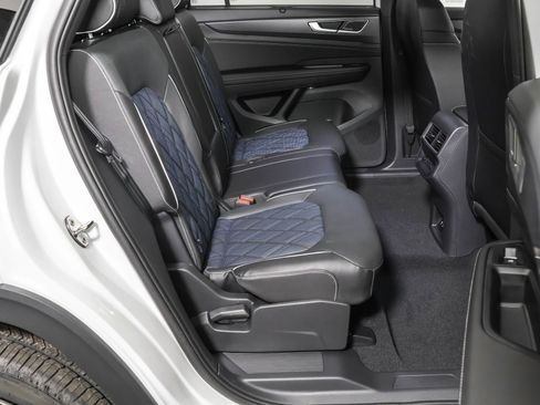 New 2026 Volkswagen Atlas Cross Sport SEL Premium R-Line AWD/4WD image 40