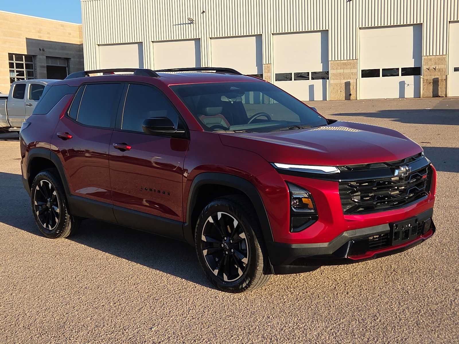 Used 2026 Chevrolet Equinox RS FWD image 2