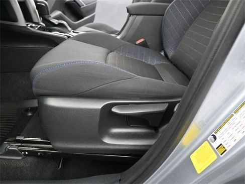 Used 2024 Toyota Corolla Cross SE w/ Moonroof Package image 13
