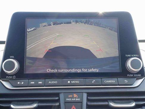 Used 2025 Nissan Altima 2.5 SV FWD image 26