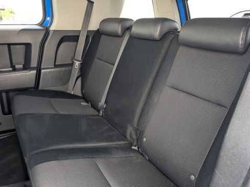 Used 2007 Toyota FJ Cruiser 4WD w/ Convenience Pkg image 30