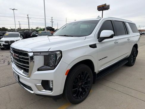 Used 2023 GMC Yukon XL SLT w/ SLT Premium Package AWD/4WD image 2