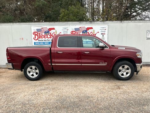 Used 2021 RAM 1500 Limited image 2