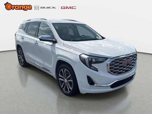 Used 2020 GMC Terrain Denali w/ Denali Premium Package FWD image 1