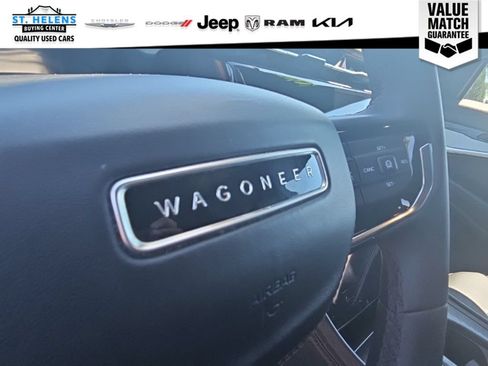 Used 2024 Jeep Wagoneer Limited AWD/4WD image 10
