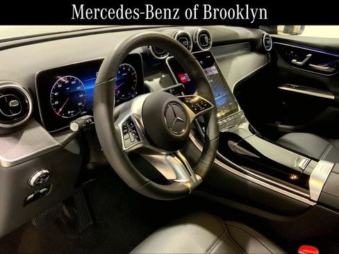 Certified 2025 Mercedes-Benz GLC 300 4MATIC image 17