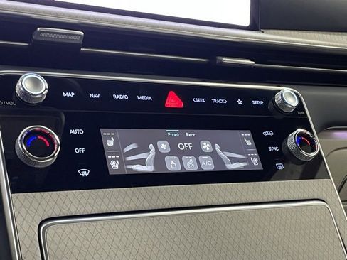 New 2025 Genesis GV80 3.5T Prestige image 19