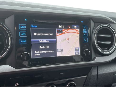 Used 2017 Toyota Tacoma TRD Off-Road image 15