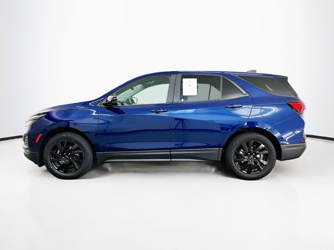 Used 2023 Chevrolet Equinox LS w/ LS Convenience Package AWD/4WD image 4