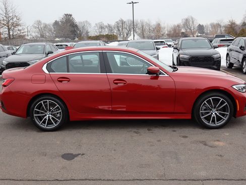 Used 2020 BMW 330i xDrive Sedan w/ Convenience Package image 4