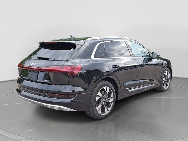 Used 2023 Audi e-tron Premium AWD/4WD image 6