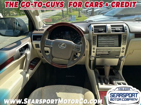 Used 2011 Lexus GX 460 w/ Comfort Plus Pkg AWD/4WD image 9