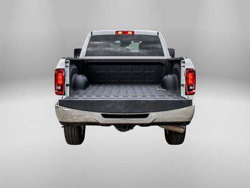 Used 2025 RAM 2500 Big Horn AWD/4WD image 7